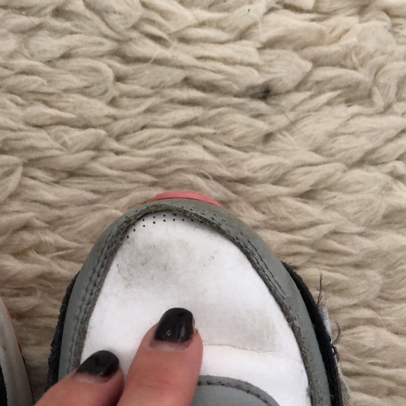 Girl Nike air max - Picture 4 of 5